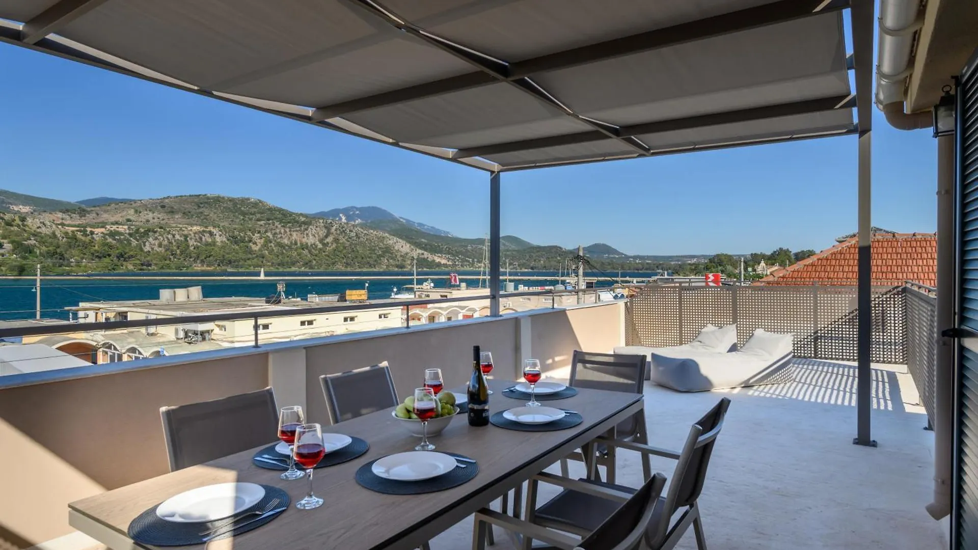Apartment Centro Y Mar! Central Penthouse With Terrace! Argostoli