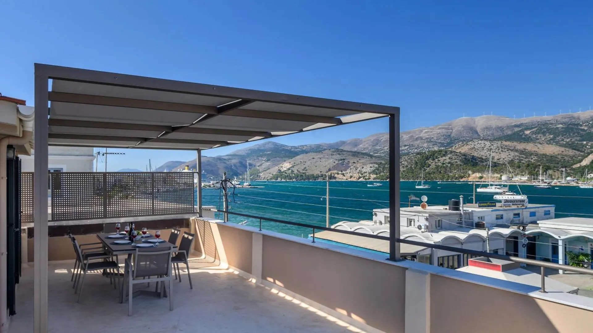 Centro Y Mar! Central Penthouse With Terrace! Argostoli  0*, Argostoli (Kefalonia)