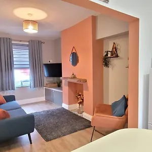 Sutherland St - 2 Bed With Free Parking , York United Kingdom